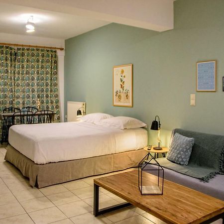 Casa Industriale Apartment Kalamata Ngoại thất bức ảnh