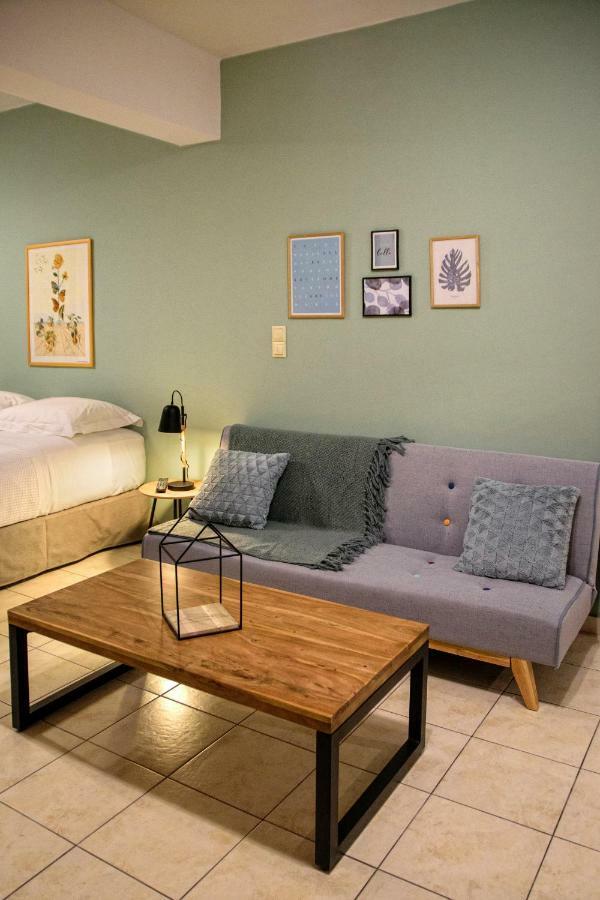 Casa Industriale Apartment Kalamata Ngoại thất bức ảnh