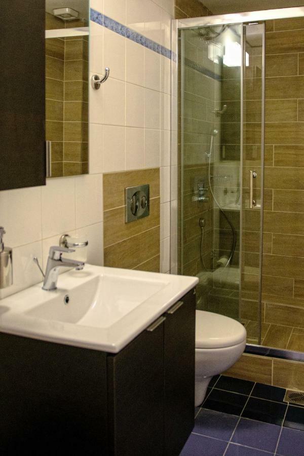 Casa Industriale Apartment Kalamata Ngoại thất bức ảnh